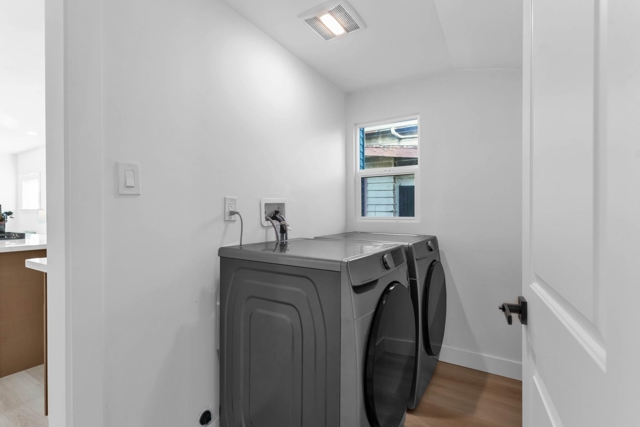 Image 25 of 39 For 2912 22nd St