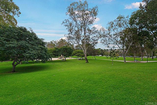 8370 Via Sonoma, La Jolla CA: https://media.crmls.org/mediaz/dc32aa56-df80-470b-bdbb-43c803808043.jpg