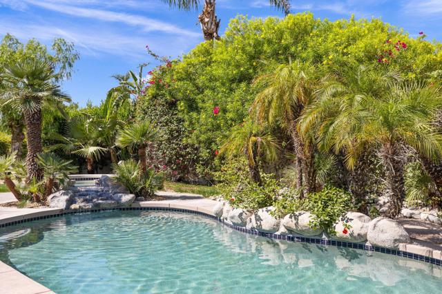7 King Edward Court, Rancho Mirage CA: https://media.crmls.org/mediaz/dc335755-3935-48bc-8109-d8f84cc5d8b9.jpg