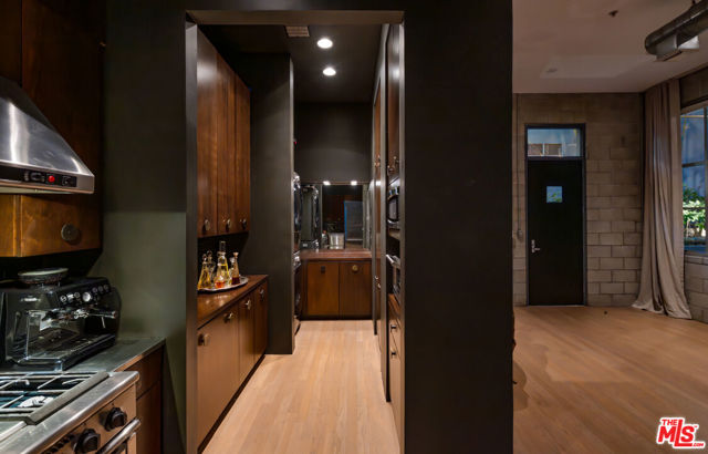 710 N Orlando Avenue, West Hollywood CA: https://media.crmls.org/mediaz/dc33e04a-373e-42c4-ba7d-a5af0d665977.jpg