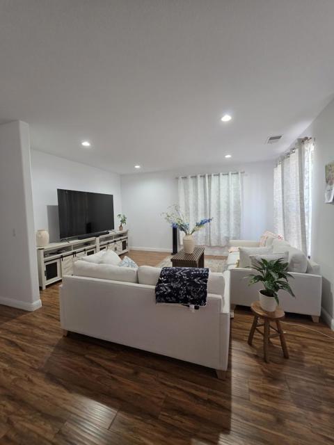 2681 Corde Terra Circle, San Jose CA: https://media.crmls.org/mediaz/dc34059d-c430-4718-847e-edecd3724e7c.jpg