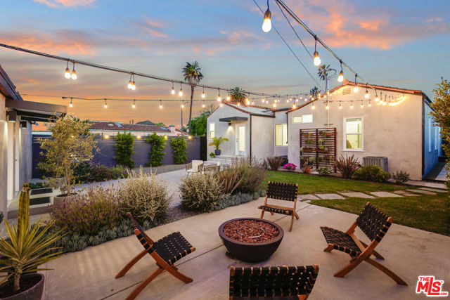 7337 5th Avenue, Los Angeles CA: https://media.crmls.org/mediaz/dc349da7-3523-4c4a-82be-5d99556bf631.jpg