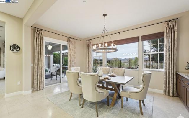 3885 Highpointe Ct, Dublin CA: https://media.crmls.org/mediaz/dc35726b-c8ed-4962-9cd7-e421ff8a3ec3.jpg