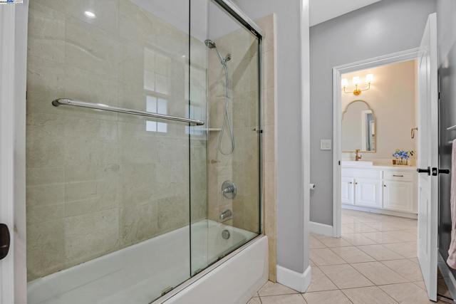5719 Dimas Ct, Pleasanton CA: https://media.crmls.org/mediaz/dc361246-57ef-4a96-a3d6-b41811abdaae.jpg