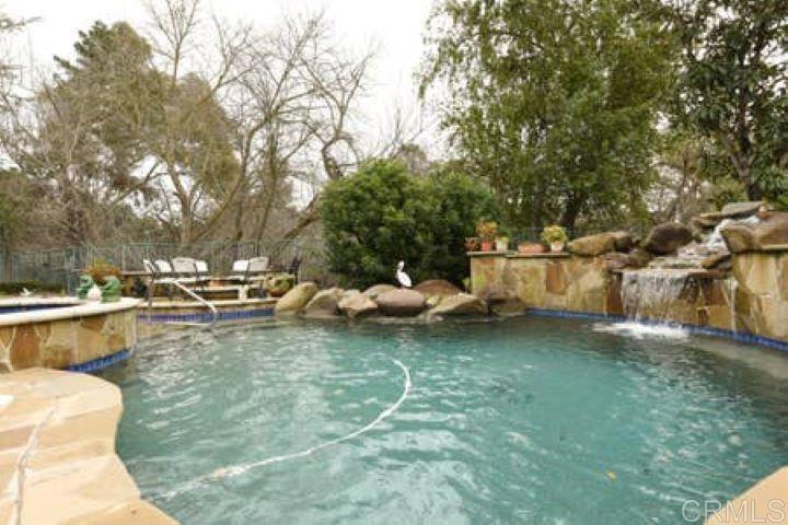 2860 Camino Tassajara