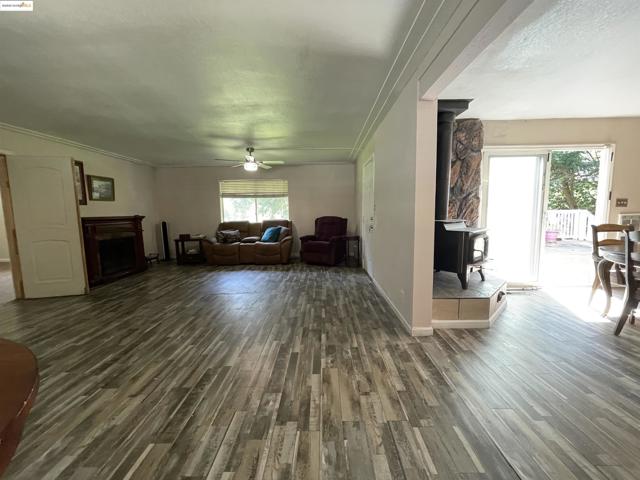 Image 36 of 45 For 14671 Marilyn Ln
