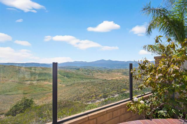 Image 56 of 73 For 18410 Lakepointe Dr