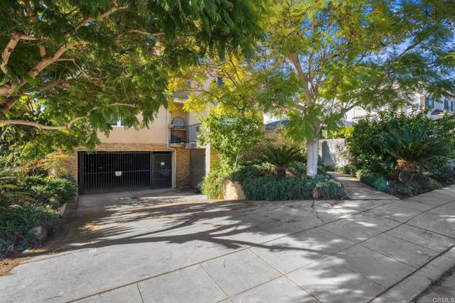 3111 Keats Street, San Diego CA: https://media.crmls.org/mediaz/dc38f0a7-6b70-4dd4-b6a5-d1aba440910c.jpg