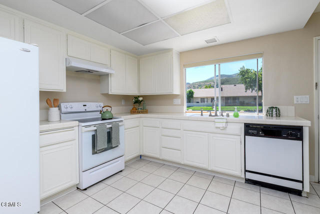 Detail Gallery Image 20 of 38 For 33208 Village 33, Camarillo,  CA 93012 - 2 Beds | 2 Baths