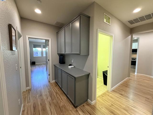 1611 Marina, Brentwood CA: https://media.crmls.org/mediaz/dc39d74a-b531-4a61-81a0-26dc35e73f66.jpg