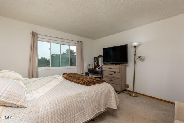 Detail Gallery Image 17 of 24 For 915 Ann Arbor Ave, Ventura,  CA 93004 - 4 Beds | 2/1 Baths