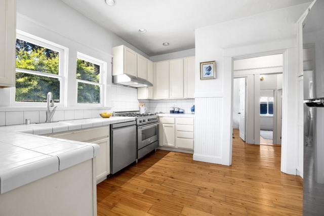 1124 Laurel Street, Santa Cruz CA: https://media.crmls.org/mediaz/dc3ac11c-1f3f-4b92-a865-39df54dc5744.jpg