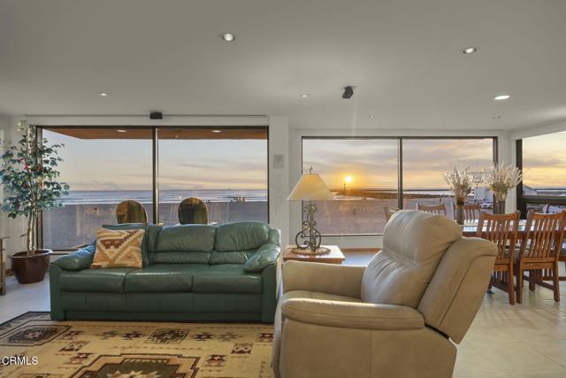 Detail Gallery Image 8 of 55 For 2421 Ocean Dr, Oxnard,  CA 93035 - 5 Beds | 4/1 Baths