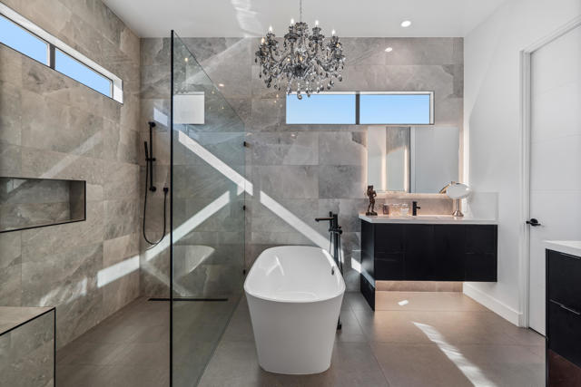 161 Holliday Way, Palm Springs CA: https://media.crmls.org/mediaz/dc3adfb1-42b4-4120-8c20-fa55ac3be0ea.jpg