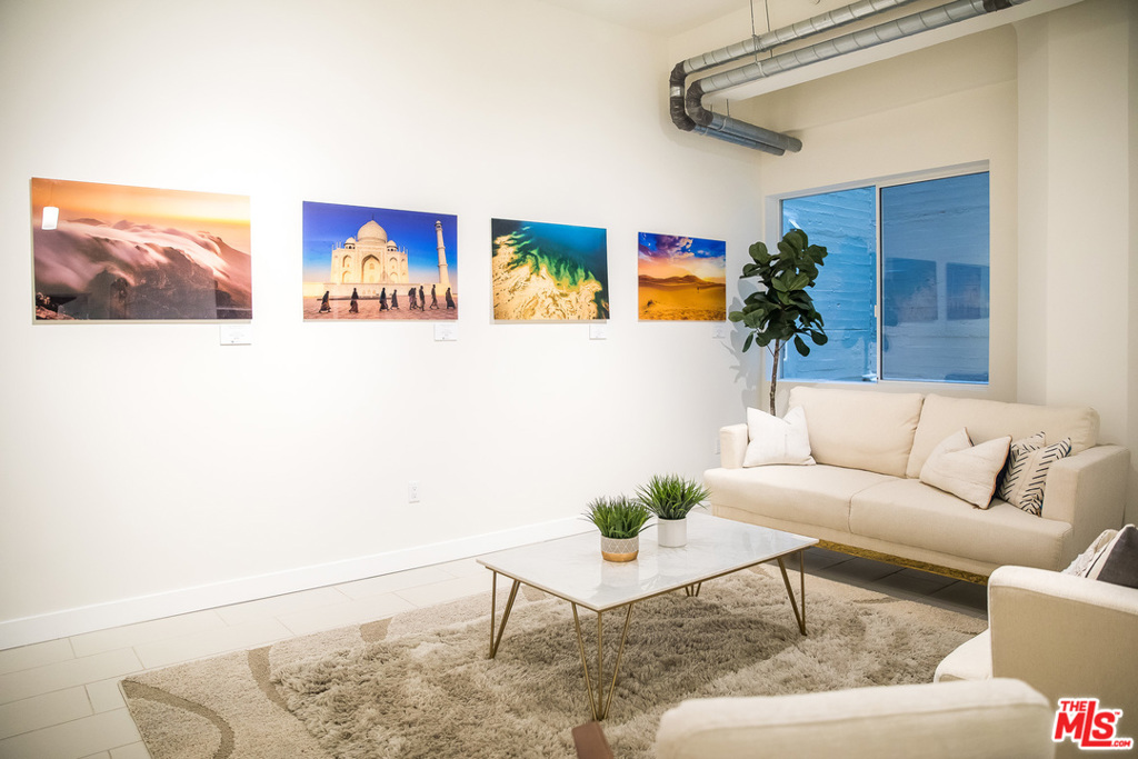 939 S Broadway M2, Los Angeles, CA 90015