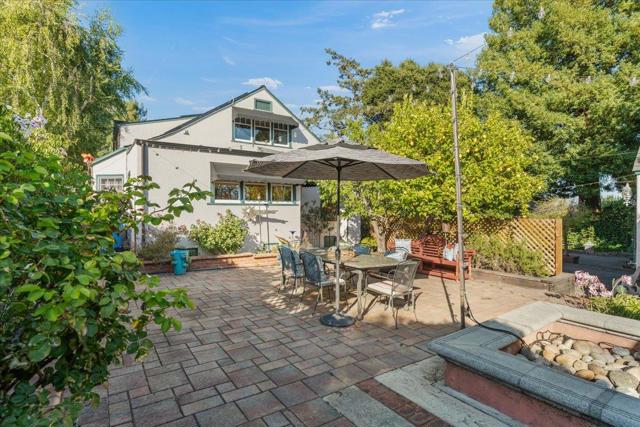 503 Van Ness Avenue, Santa Cruz CA: https://media.crmls.org/mediaz/dc3bcf4e-a0cb-490a-9067-30a2cb70dfe7.jpg