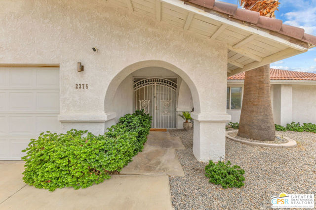 2375 E Joyce Drive, Palm Springs CA: https://media.crmls.org/mediaz/dc3dabf6-9f7c-453a-8f75-c47527cbd85c.jpg