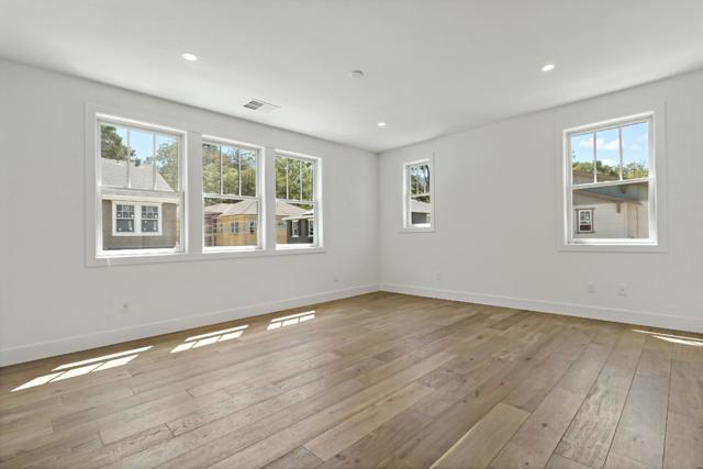 18825 Montalvo Oaks Circle, Monte Sereno CA: https://media.crmls.org/mediaz/dc3dfe86-d1c1-47f5-b424-e97e3ac9a4fc.jpg