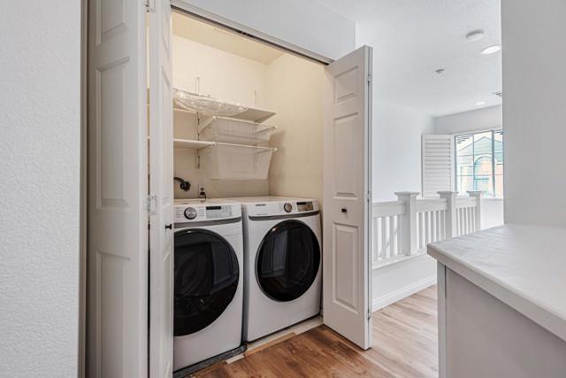 4 Brigantine Lane, Redwood City CA: https://media.crmls.org/mediaz/dc3e4a54-a481-4794-9d6f-d52aa6ac63e6.jpg