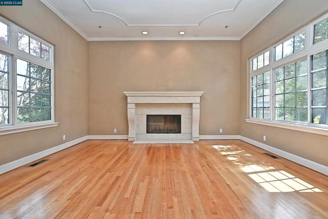 2514 Pomino Way, Pleasanton CA: https://media.crmls.org/mediaz/dc3e653c-ec0b-4cfd-b499-4dfb71d53991.jpg