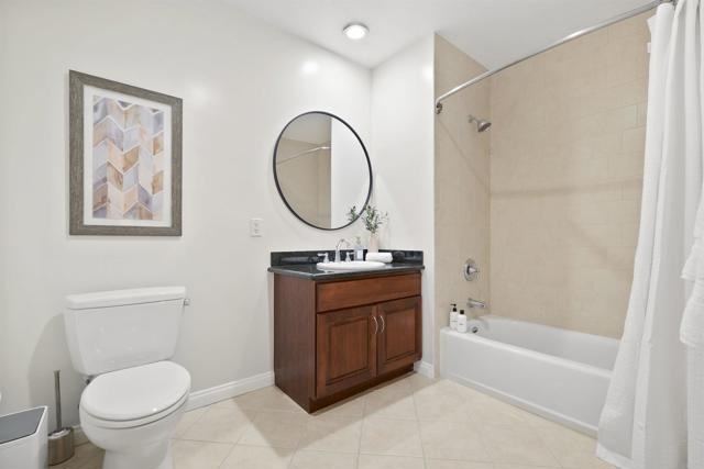 301 Mission Avenue, Oceanside CA: https://media.crmls.org/mediaz/dc3f8195-0fef-474b-b886-8ae479bcb276.jpg