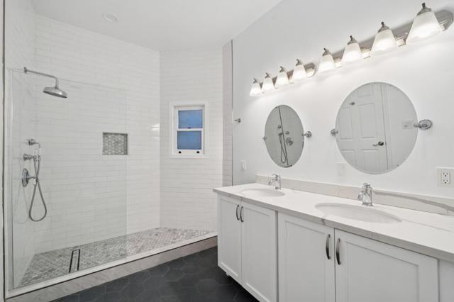 30003006 26th Street, San Francisco CA: https://media.crmls.org/mediaz/dc405491-ea3e-48bd-9beb-d0b77a9f3f61.jpg