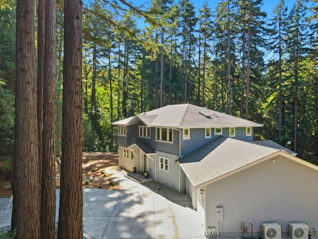 6 Timber Ridge Lane, Scotts Valley CA: https://media.crmls.org/mediaz/dc41a403-0e9f-4221-b573-3ab3d2bdb549.jpg