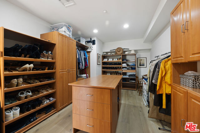 Image 26 of 57 For 2671 Astral Drive