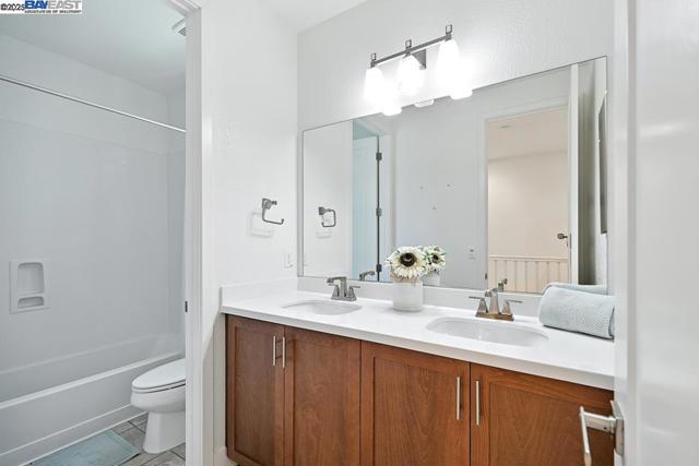 2100 Carbondale, Dublin CA: https://media.crmls.org/mediaz/dc428d1d-7d30-48fe-9814-b833d2a0cb15.jpg