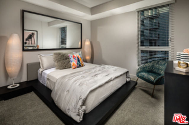 687 S Hobart Boulevard, Los Angeles CA: https://media.crmls.org/mediaz/dc428de1-a941-4b8c-8975-de34039d1176.jpg