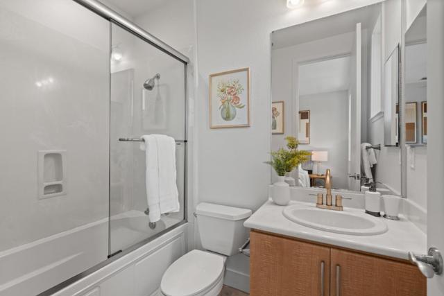 4206 Rickeys Way, Palo Alto CA: https://media.crmls.org/mediaz/dc43497e-80cd-488d-9d4b-88829280fcfd.jpg