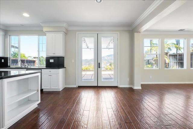 1850 Sheridan Way, San Marcos CA: https://media.crmls.org/mediaz/dc43f245-b497-4617-a88a-3d31455850e2.jpg