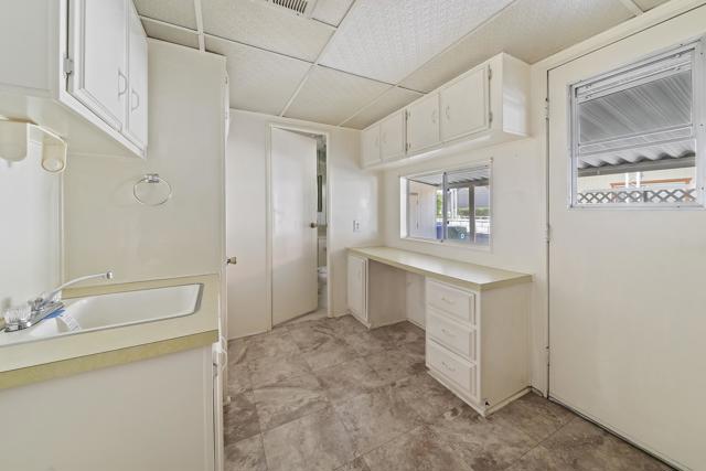 022_Laundry Room