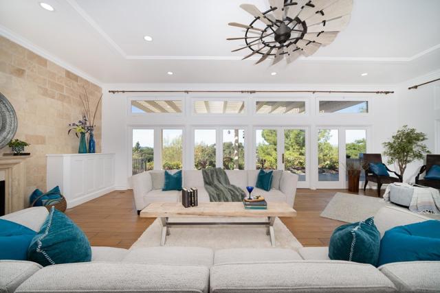 5 Rolling View Lane, Fallbrook CA: https://media.crmls.org/mediaz/dc449c3e-d1f6-4b06-b7da-3547a1485305.jpg
