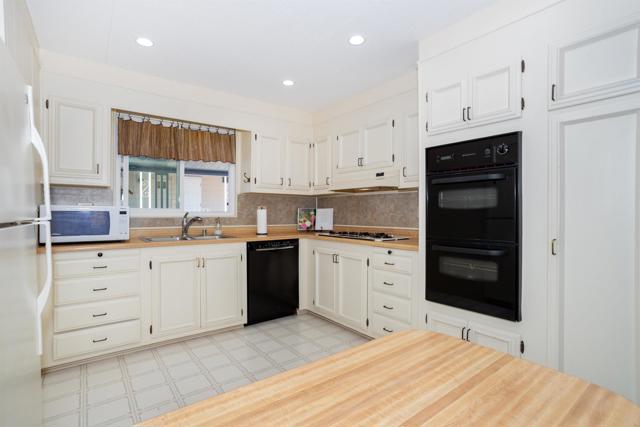 Detail Gallery Image 4 of 21 For 650 S Rancho Santa Fe Rd #54,  San Marcos,  CA 92078 - 2 Beds | 2 Baths