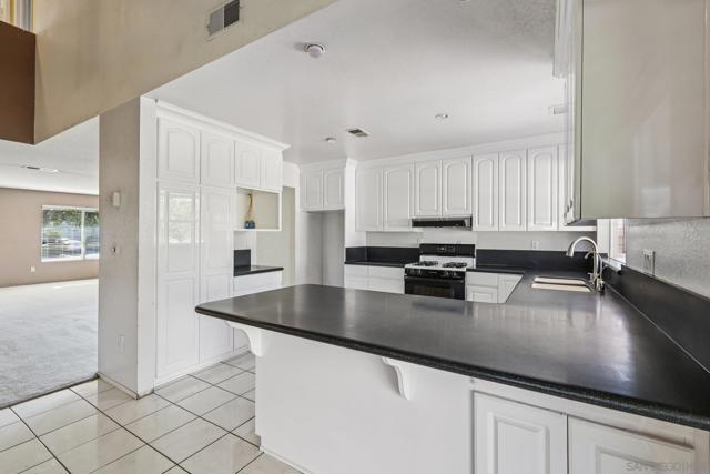 823 Fuchsia Ln, San Diego CA: https://media.crmls.org/mediaz/dc44c99b-b537-44e0-9d84-2ddae7f3d16b.jpg