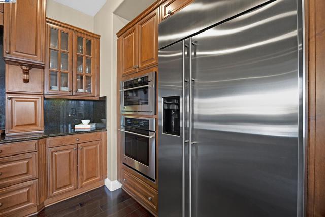 1359 Monterosso St, Danville CA: https://media.crmls.org/mediaz/dc451c2d-cf39-49ae-84b0-e1e3ea238da5.jpg