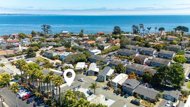 692 38th, Santa Cruz CA: https://media.crmls.org/mediaz/dc454223-0a2c-433a-abc0-3e5ecd00648e.jpg