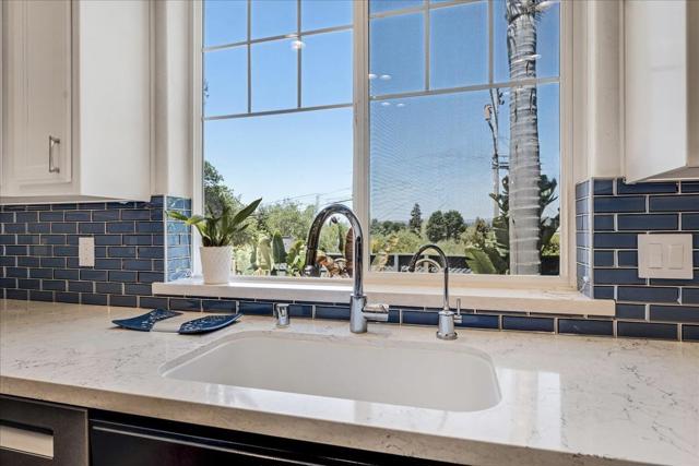 410 Monterey, Capitola CA: https://media.crmls.org/mediaz/dc462895-4e89-48f3-a44c-17049424fc6c.jpg