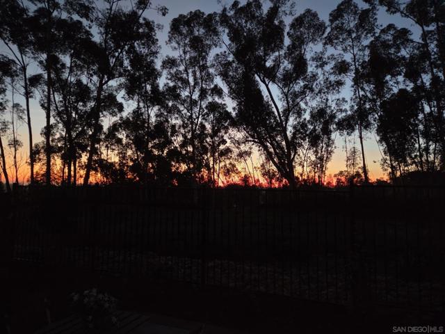 10878 Caminito Colorado, San Diego CA: https://media.crmls.org/mediaz/dc4643a0-50e9-4773-a476-a0912c239b85.jpg