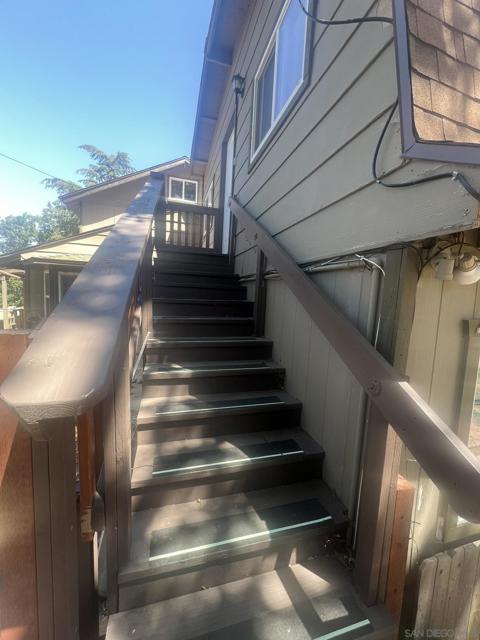 920 Chapin Dr, Julian CA: https://media.crmls.org/mediaz/dc46bd53-26ec-457b-93be-14bbebd78df6.jpg