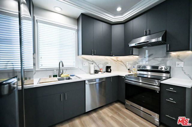 2028 S Chapel Avenue, Alhambra CA: https://media.crmls.org/mediaz/dc47dda6-d2bd-492d-88e9-8b1cbcf0f812.jpg