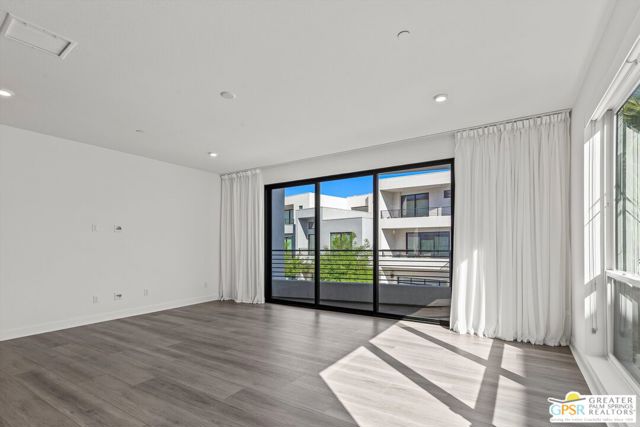 906 Cameron Center Drive, Palm Springs, CA 92264