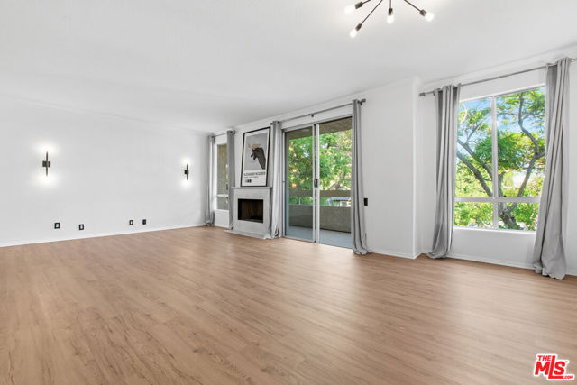 8960 Cynthia Street, West Hollywood CA: https://media.crmls.org/mediaz/dc487de8-2cc4-41ff-889d-c0c8a2b3f4b4.jpg