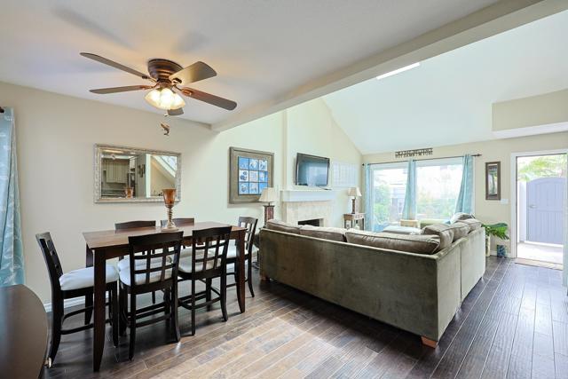 Detail Gallery Image 10 of 36 For 1415 1st St, Coronado,  CA 92118 - 2 Beds | 3 Baths