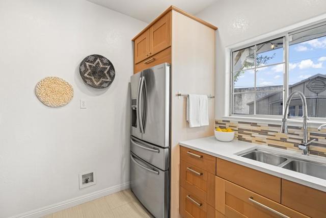 38101 Cambridge Court, Fremont CA: https://media.crmls.org/mediaz/dc4a0489-c0aa-4dbb-8790-e713f7aca86e.jpg