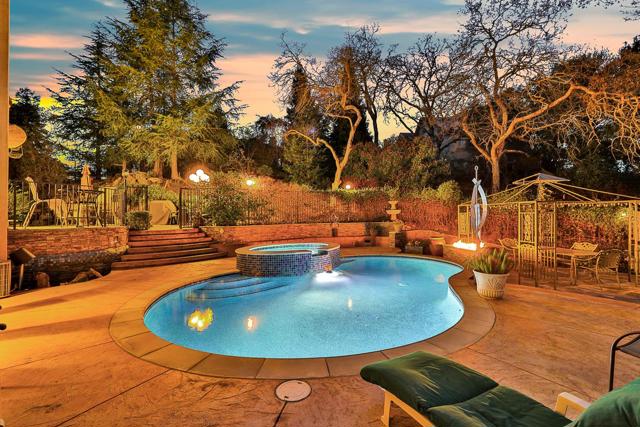 8451 Goldenrod Circle, Gilroy CA: https://media.crmls.org/mediaz/dc4a0b5c-a425-40b0-ab03-7861908f90b5.jpg