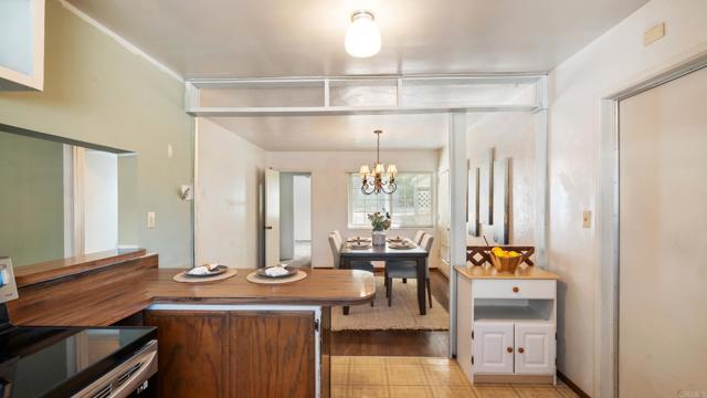 Detail Gallery Image 13 of 38 For 9318 Campo Rd, Spring Valley,  CA 91977 - 3 Beds | 2 Baths