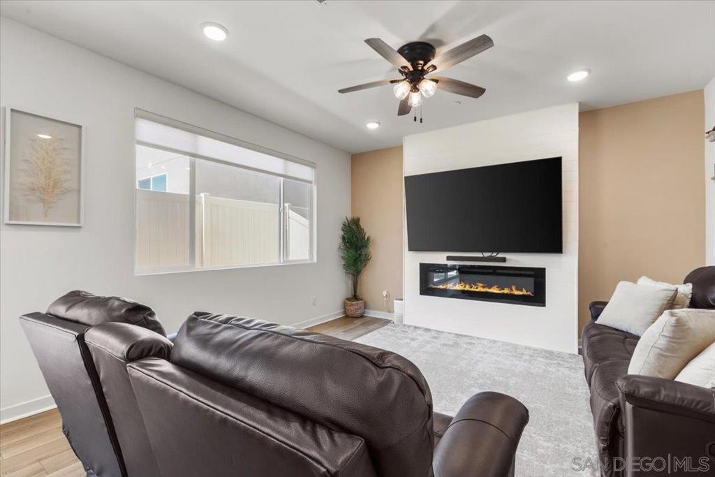 MLS #250028557SD image #9