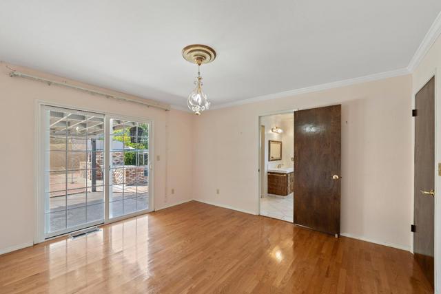 6137 Oak Forest Way, San Jose CA: https://media.crmls.org/mediaz/dc4c43c8-d70c-4041-8b58-a0e32aeb8524.jpg